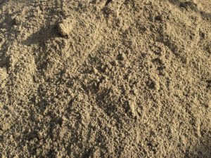 Песок карьерный 1 сорт с доставкой в Кипени